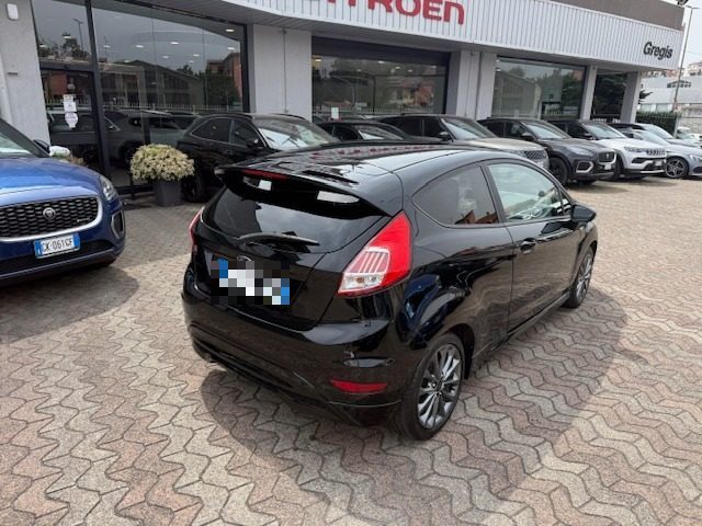 FORD Fiesta usata, con Chiusura centralizzata