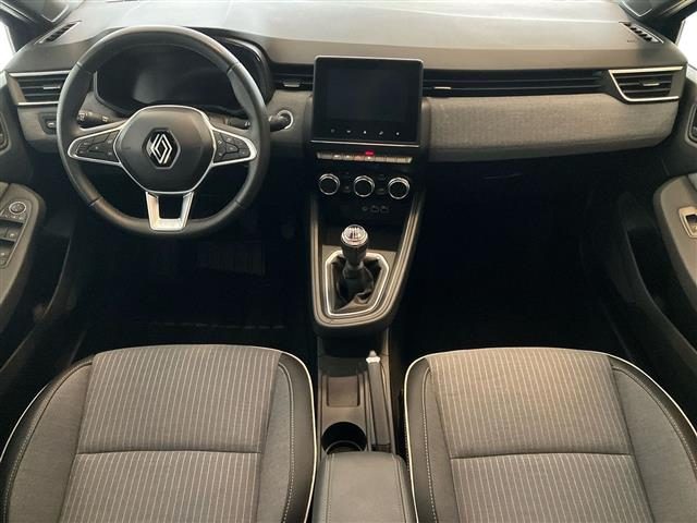 RENAULT Clio usata 8