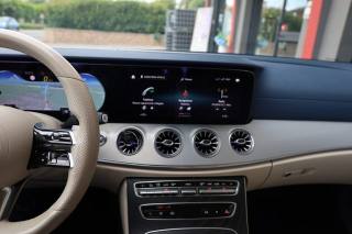 MERCEDES-BENZ E 220 usata, con Hill holder
