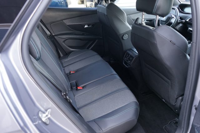 PEUGEOT 3008 usata, con Frenata d