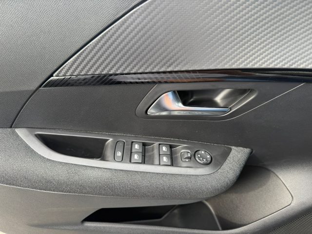 PEUGEOT 208 usata, con Airbag testa