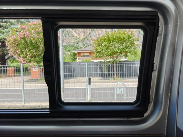 VOLKSWAGEN Transporter usata 23