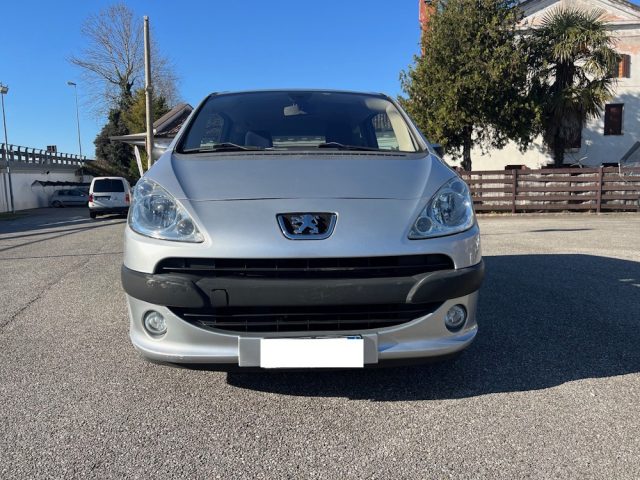 PEUGEOT 1007 usata, con Airbag