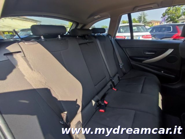 BMW 316 usata, con Fari LED