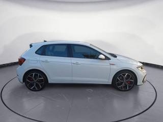 VOLKSWAGEN Polo usata, con Autoradio