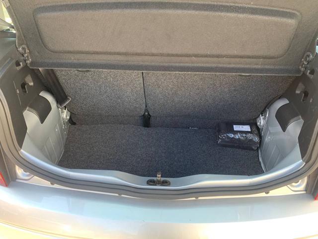 VOLKSWAGEN up! usata, con Sedile posteriore sdoppiato