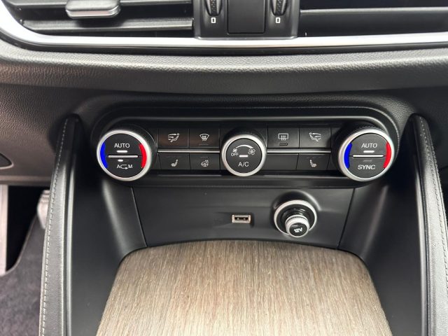 ALFA ROMEO Stelvio usata, con Cerchi in lega