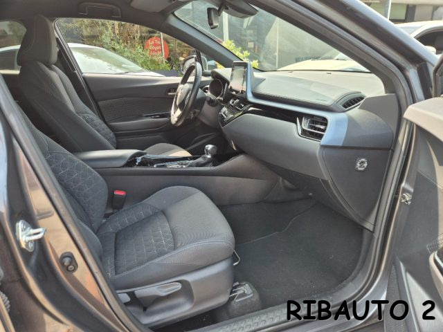 TOYOTA C-HR usata, con Autoradio digitale