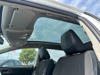 TOYOTA Auris usata 8