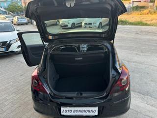 OPEL Corsa usata, con Climatizzatore