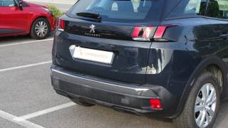 PEUGEOT 3008 usata, con Specchietto retrovisore con funzione antiabbagliamento