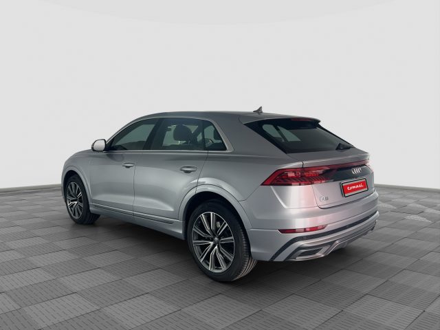 AUDI Q8 usata 2
