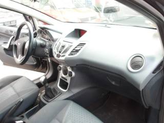 FORD Fiesta usata, con Specchietti laterali elettrici