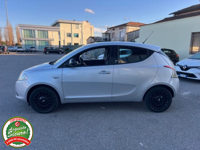 LANCIA Ypsilon usata, con ESP
