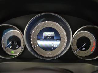 MERCEDES-BENZ E 200 usata, con Chiusura centralizzata