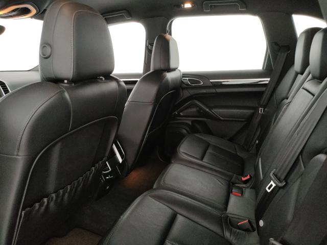 PORSCHE Cayenne usata, con Luci diurne LED
