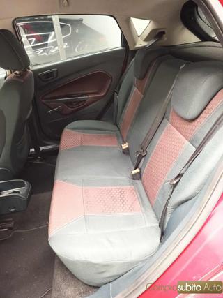 FORD Fiesta usata, con Specchietti laterali elettrici