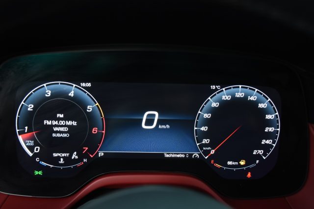 MASERATI Grecale usata, con Specchietti laterali elettrici