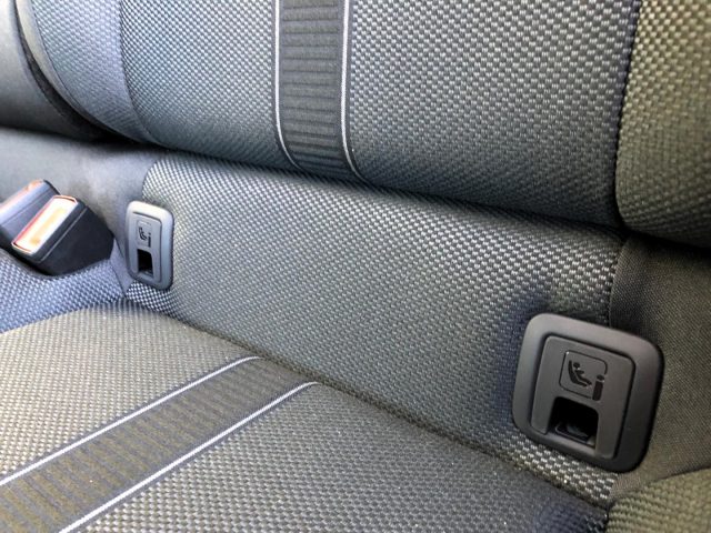 VOLKSWAGEN T-Roc usata, con Hill holder