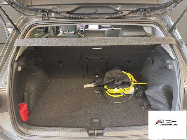VOLKSWAGEN Golf usata, con Sedile posteriore sdoppiato