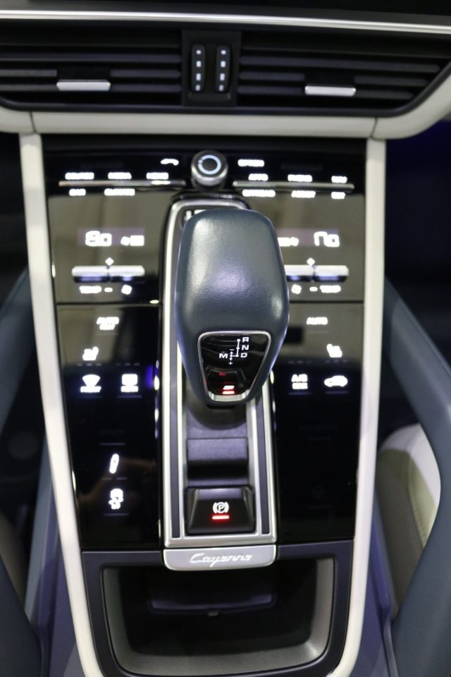 PORSCHE Cayenne usata, con Tetto panorama