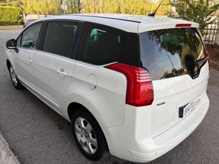 PEUGEOT 5008 usata, con Alzacristalli elettrici