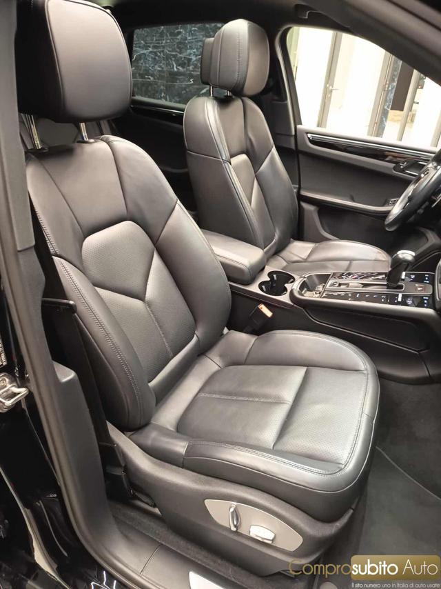 PORSCHE Macan usata, con Autoradio