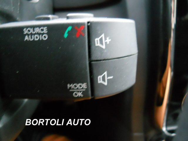 RENAULT Clio usata, con Bluetooth
