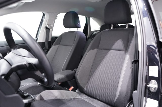 VOLKSWAGEN Taigo usata, con Fari LED