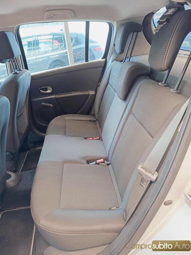 RENAULT Clio usata, con Climatizzatore