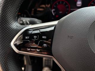 VOLKSWAGEN Golf usata, con USB