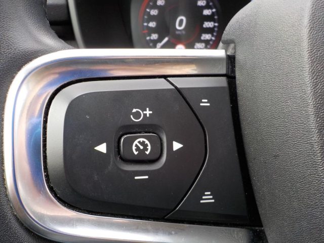 VOLVO XC40 usata, con Marmitta catalitica