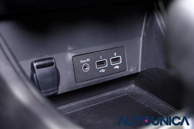 RENAULT Captur usata, con Sensori di parcheggio posteriori
