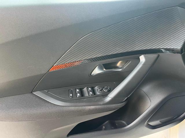 PEUGEOT 2008 usata, con Climatizzatore