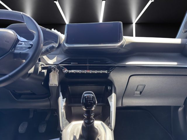 PEUGEOT 2008 usata, con Touch screen