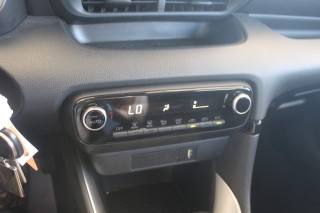 TOYOTA Yaris usata, con Sensore di luce