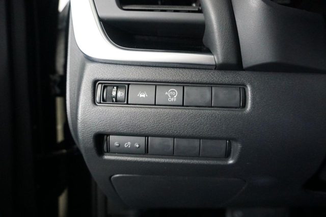 NISSAN Qashqai usata, con Vetri oscurati