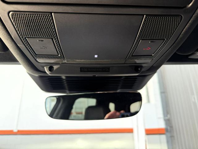 LAND ROVER Discovery Sport usata 22