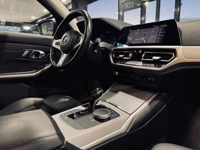 BMW 320 usata, con Controllo trazione