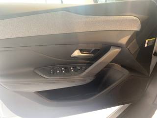 PEUGEOT 308 usata, con Sensori di parcheggio posteriori