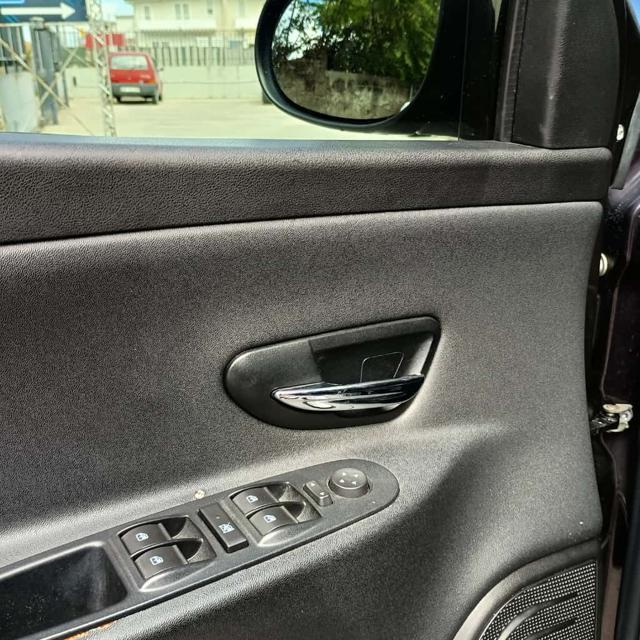 LANCIA Ypsilon usata, con Lettore CD