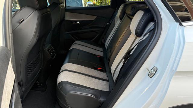 PEUGEOT 3008 usata, con Interni in pelle