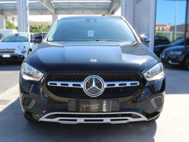 MERCEDES-BENZ GLA 200 usata, con Airbag