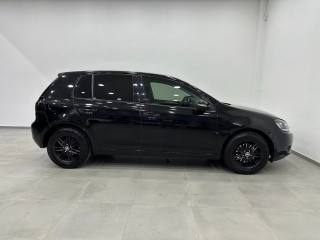 VOLKSWAGEN Golf usata, con Autoradio