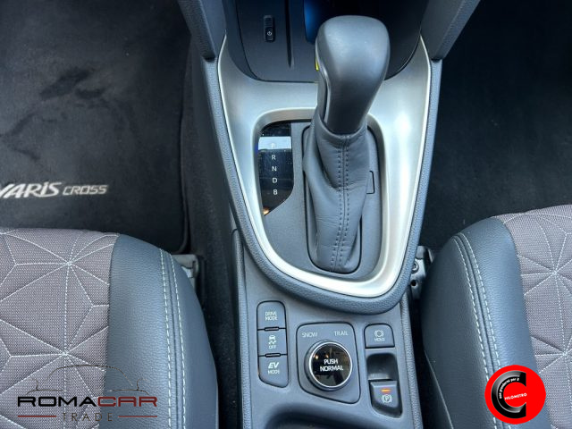 TOYOTA Yaris Cross usata, con USB