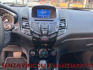 FORD Fiesta usata, con USB