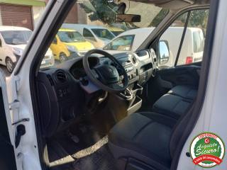 RENAULT Master usata, con Bracciolo