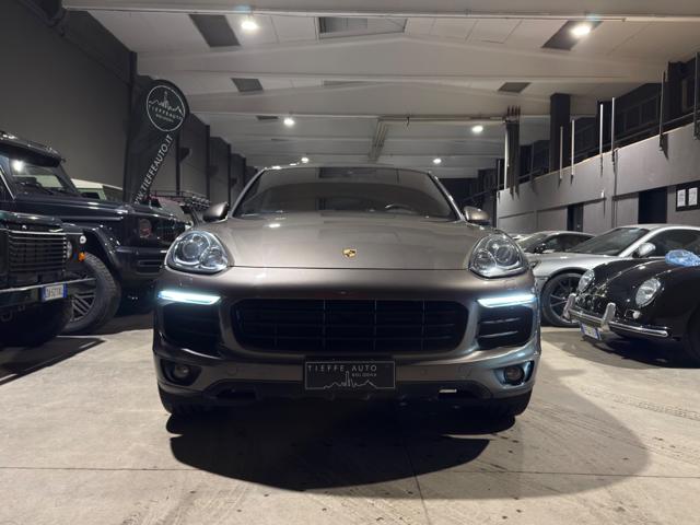 PORSCHE Cayenne usata, con Airbag