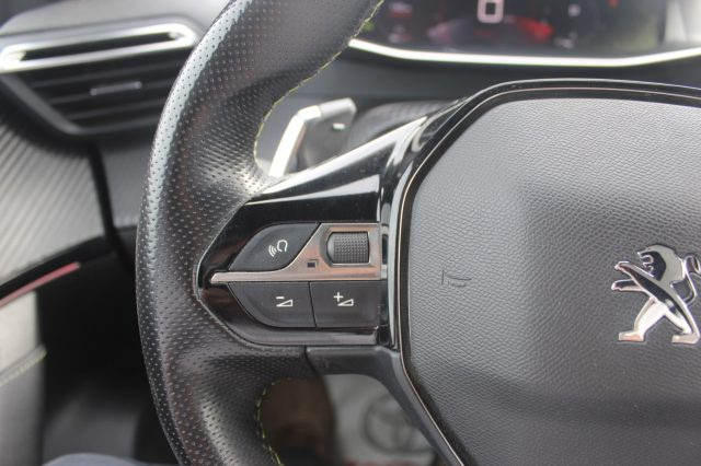 PEUGEOT 2008 usata, con Sensore di pioggia