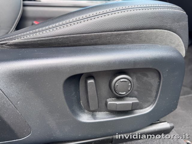 LAND ROVER Range Rover Velar usata, con Controllo trazione
